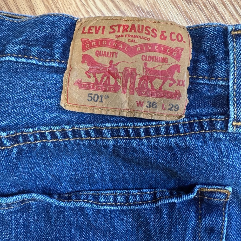 Levi's 501 Men's Blue Jeans 36x29 - Picture 2 of 5